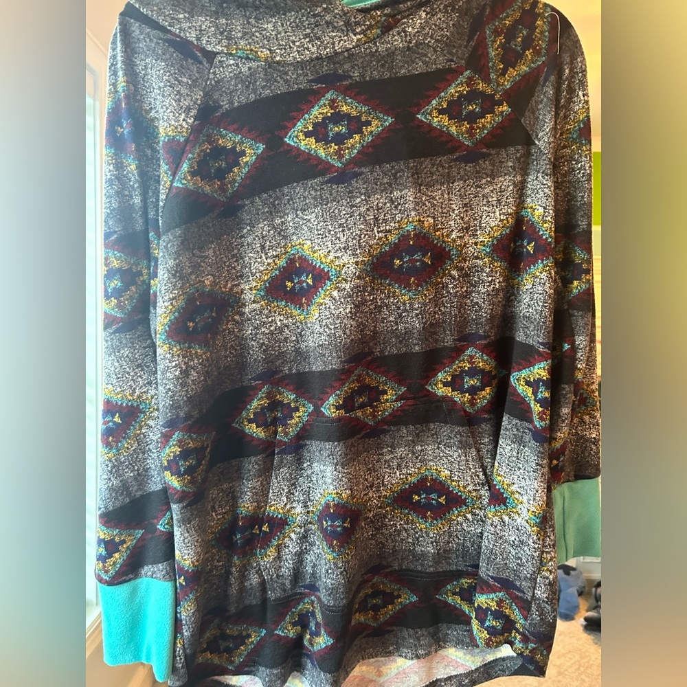 LuLaRoe Black and Teal Geometric Hoodie